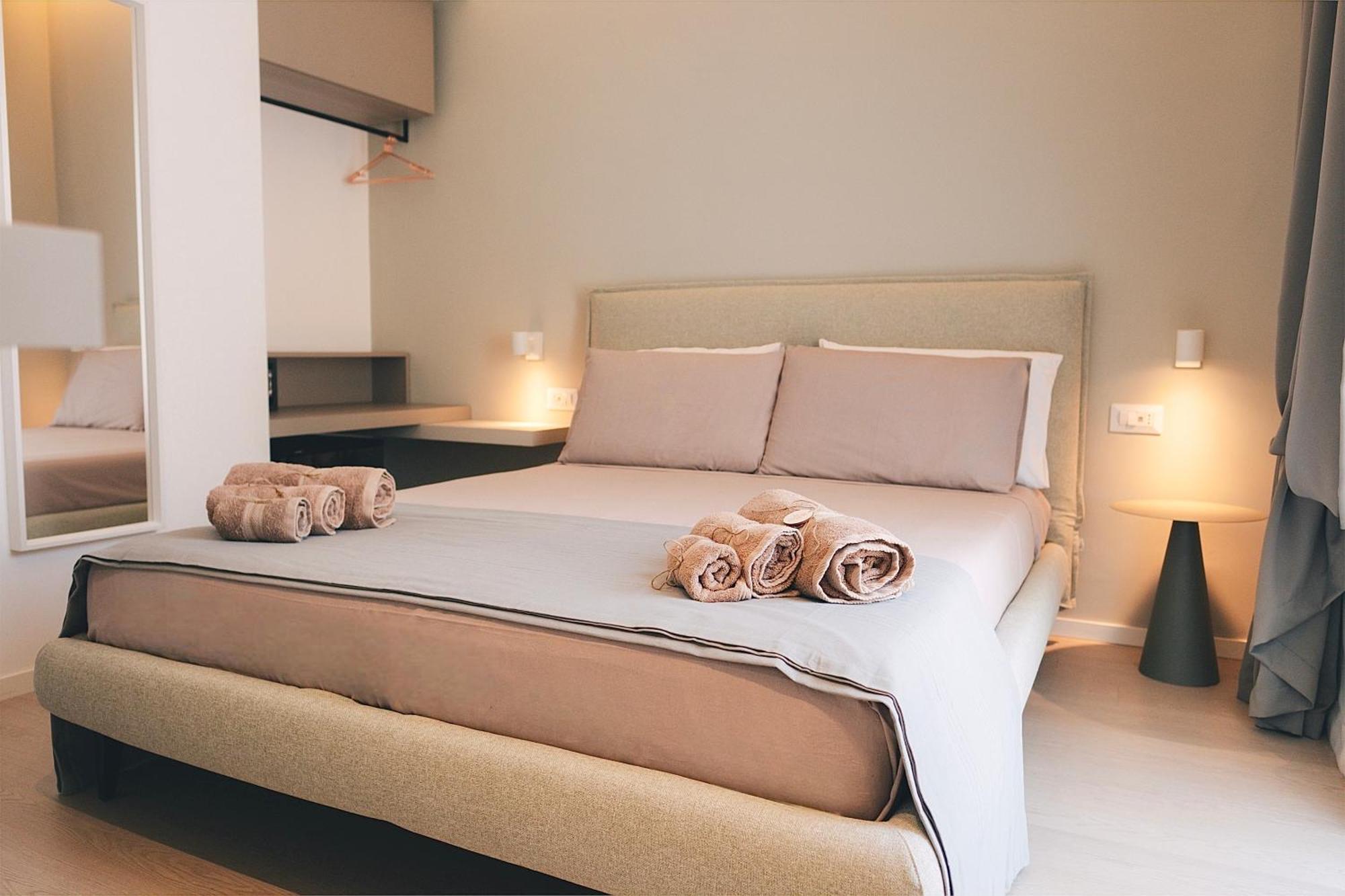18Zero2 Luxury Rooms Bari Exterior photo