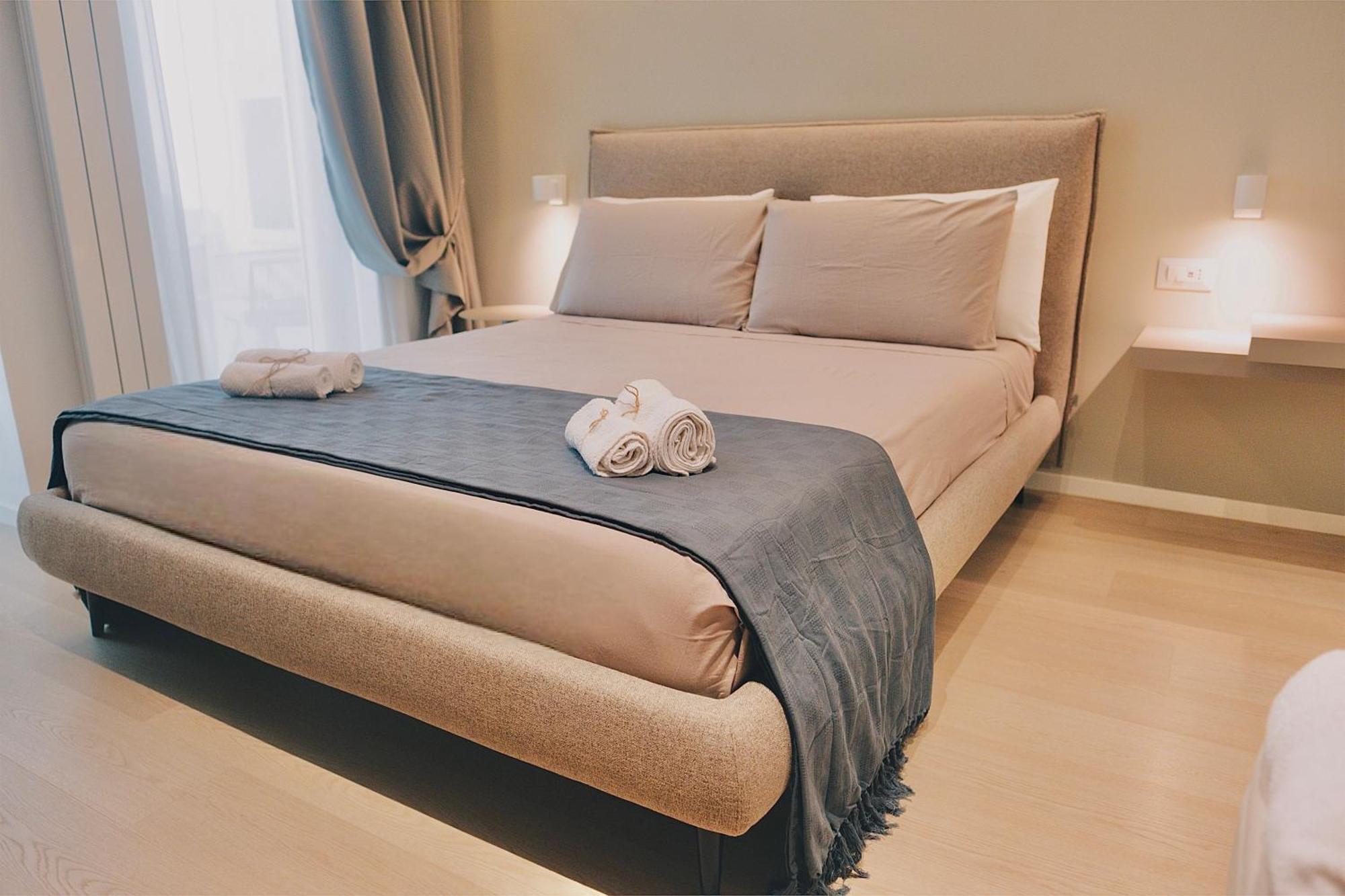 18Zero2 Luxury Rooms Bari Exterior photo